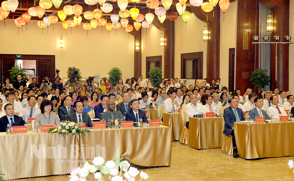 Int'l conference discusses ways to promote values of UNESCO titles for sustainable development in Vietnam