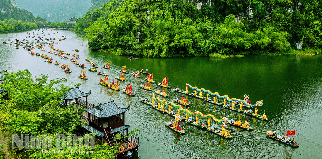 Ninh Binh works to better preserve Trang An Complex