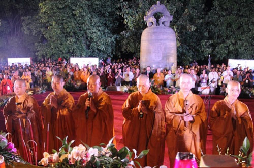 Vesak 2014: Cérémonie de prière pour la paix du monde