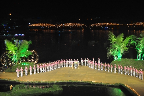 Clôture du Festival de Hue 2014: Impressionnante et amicale