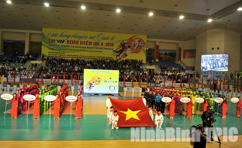 Ouverture du Tournoi international de volley-ball féminin - Coupe VTV-Binh Dien 2016