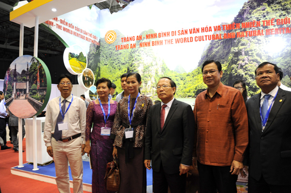 Promotion touristique de Ninh Binh à la 11e Foire internationale du tourisme de HCM-ville 2015