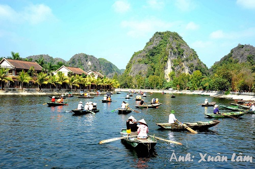 Tam Coc - une des sept plus belles grottes du Vietnam