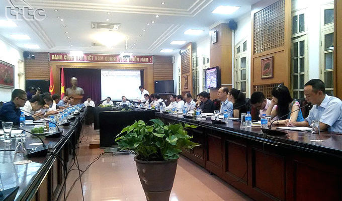 Ministre Hoang Tuan Anh reçoit les ambrassadeurs et chefs des bureaux de représentation du Vietnam à l' étranger élus pour le mandat 2015-2018