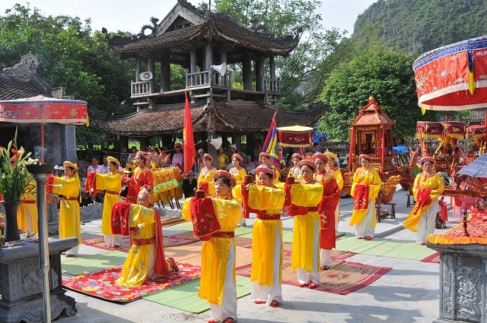 Les fêtes étaient organisés à Ninh Binh au mars lunaire