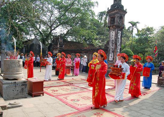 Chương trình các hoạt động tại Lễ hội Trường Yên năm 2016