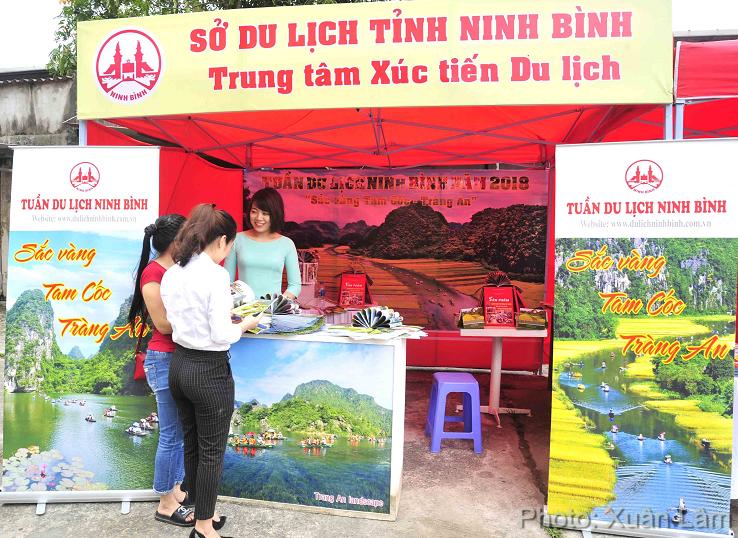 Trung tâm Xúc tiến Du lịch Ninh Bình tham gia Ngày Sách Việt Nam tỉnh Ninh Bình lần thứ 5 năm 2018