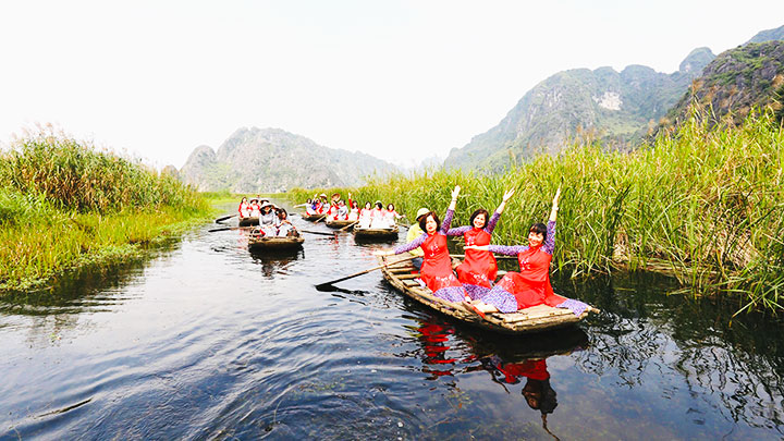 “Vịnh không sóng” Vân Long – Ninh Bình