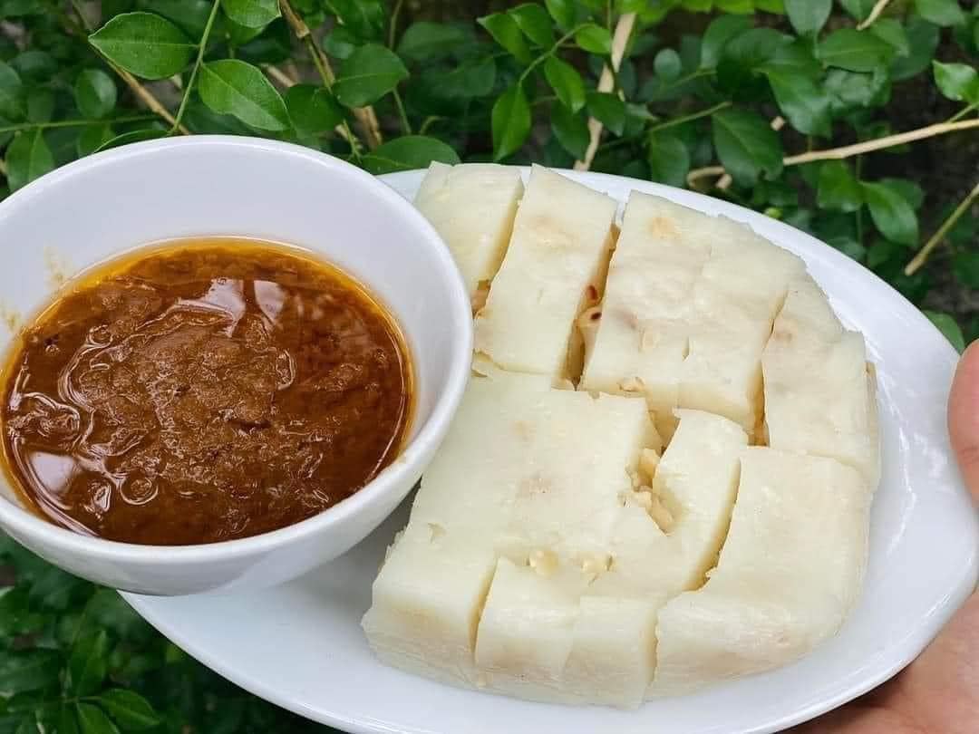 Độc đáo đặc sản làng Nộn Khê: Bánh đúc thanh mát, giò trứng béo ngậy