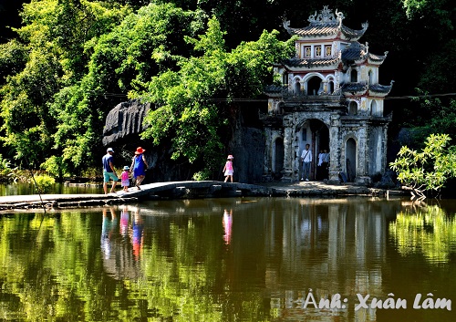 Linh thiêng chùa Bích Động