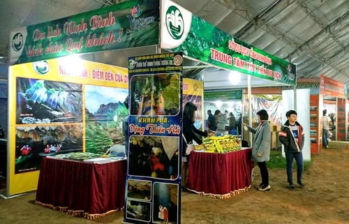 Quảng bá du lịch Ninh Bình tại Hội chợ Công nghiệp - Thương mại - Du lịch Nam Định 2016