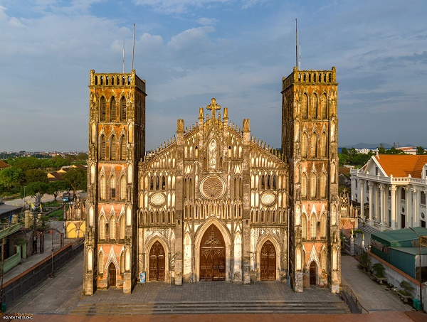 Ninh Bình – Địa phương duy nhất ở Việt Nam sở hữu hai tiểu vương cung thánh đường