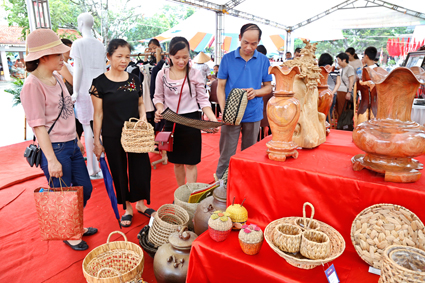 Tạo sức hút cho du lịch Ninh Bình