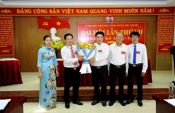 Đại hội Chi bộ Trung tâm Thông tin Xúc tiến Du lịch Ninh Bình lần thứ VII, nhiệm kỳ 2022 – 2025