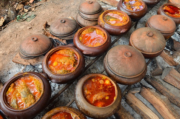 Cá kho làng Vũ Đại – đượm hồn quê trong niêu đất