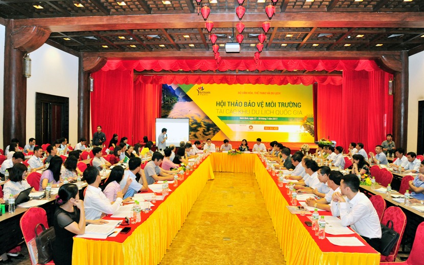 Hội thảo “Bảo vệ môi trường tại các khu du lịch quốc gia” tại Ninh Bình