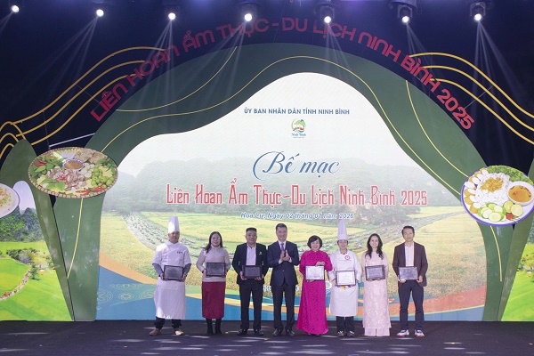 Bế mạc Liên hoan Ẩm thực Du lịch Ninh Bình năm 2025: Lan tỏa tinh hoa ẩm thực miền Cố đô